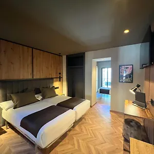Paris Hotel